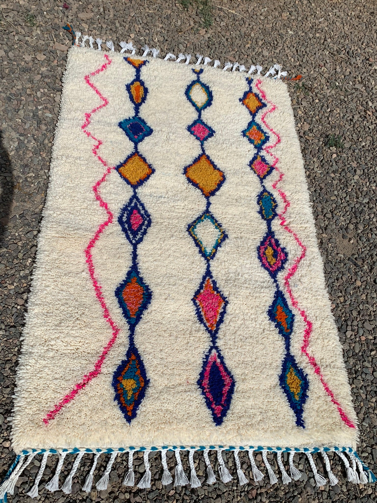 Tapis berbère coloré AZILAL- 1,60 x1m.