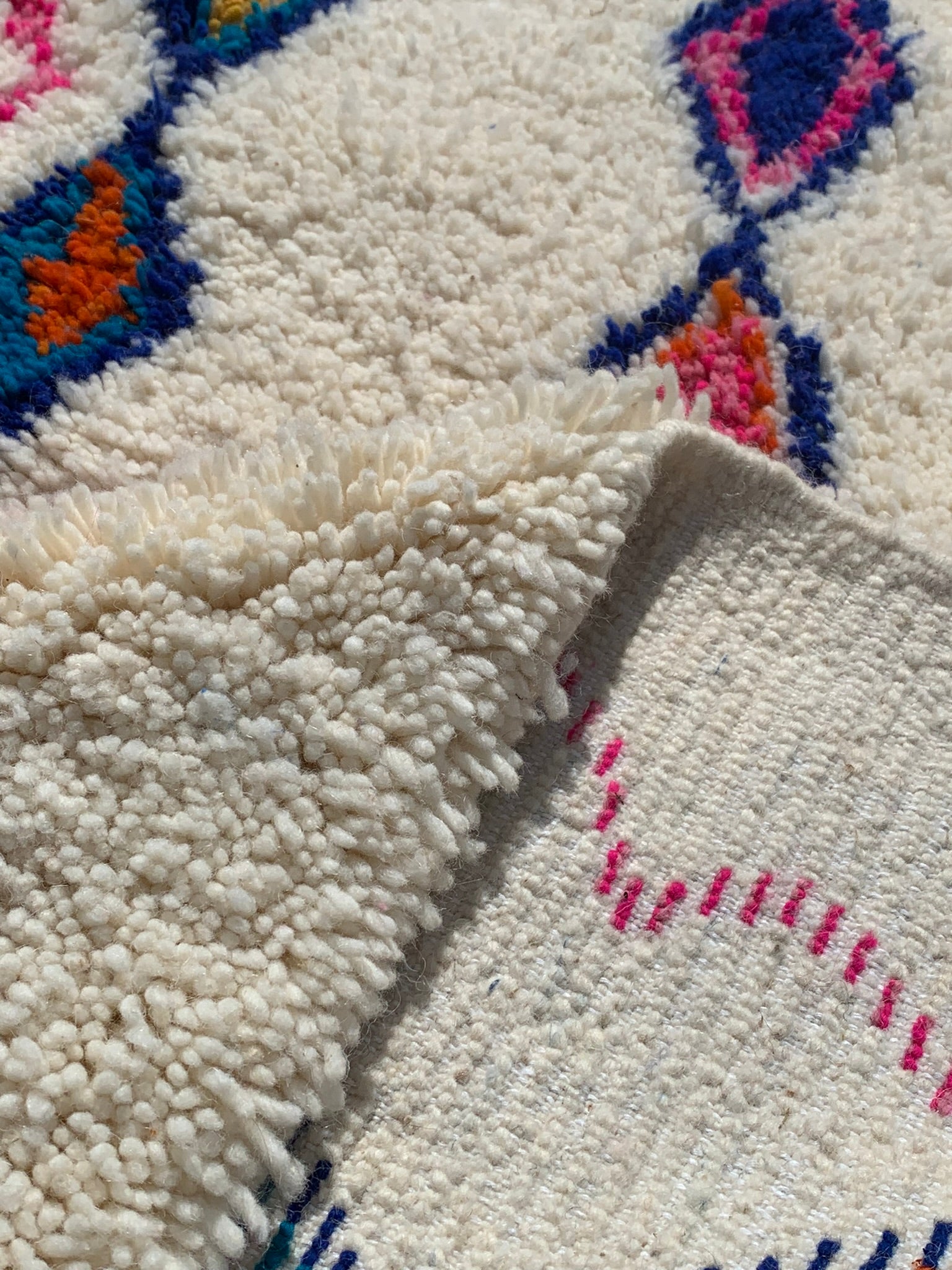 Tapis berbère coloré AZILAL- 1,60 x1m.