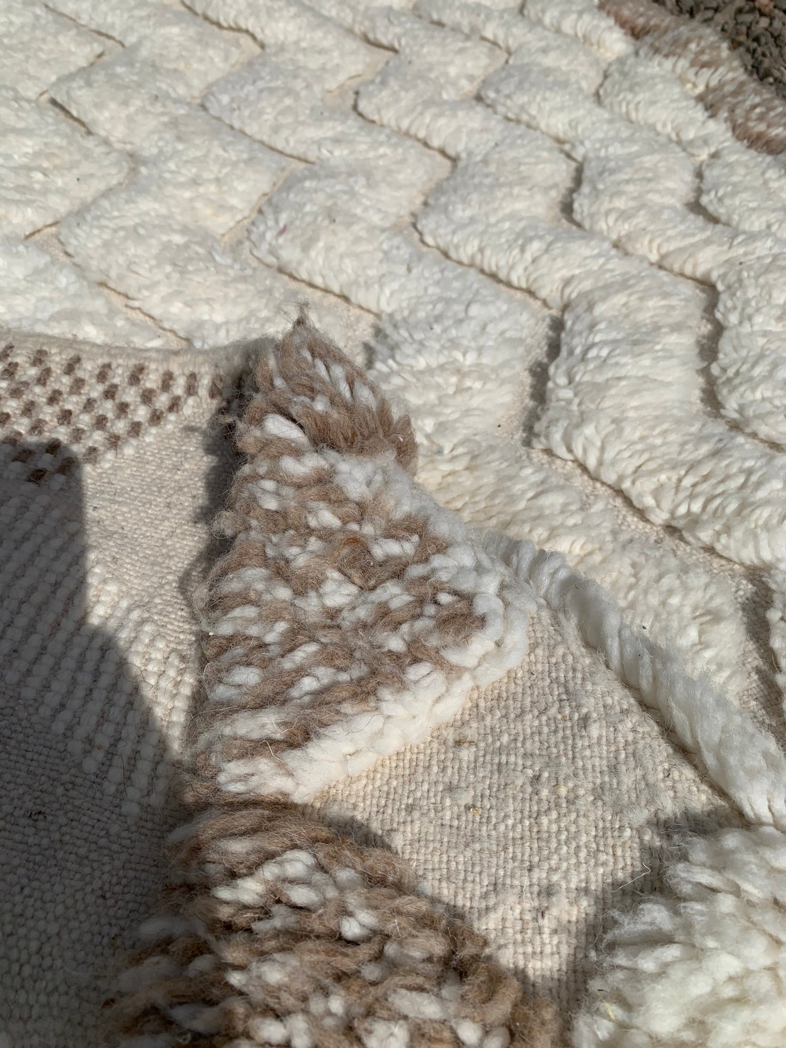 Tapis Beni Ouarain blanc & beige 1,60m x 1, 13m