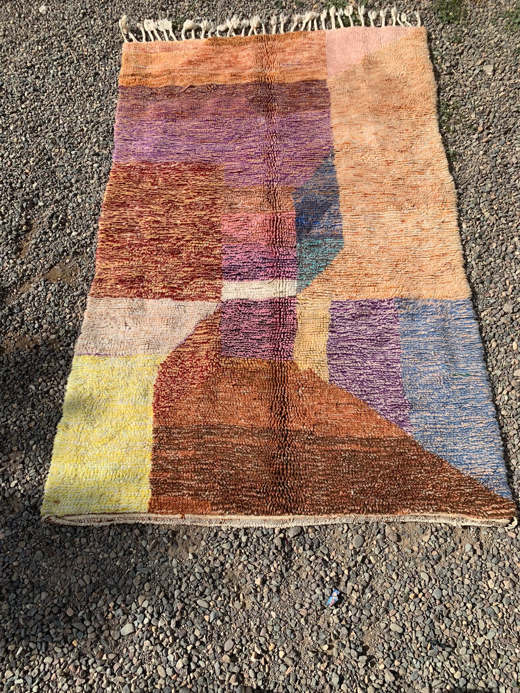 Tapis AZILAL motifs très colorés