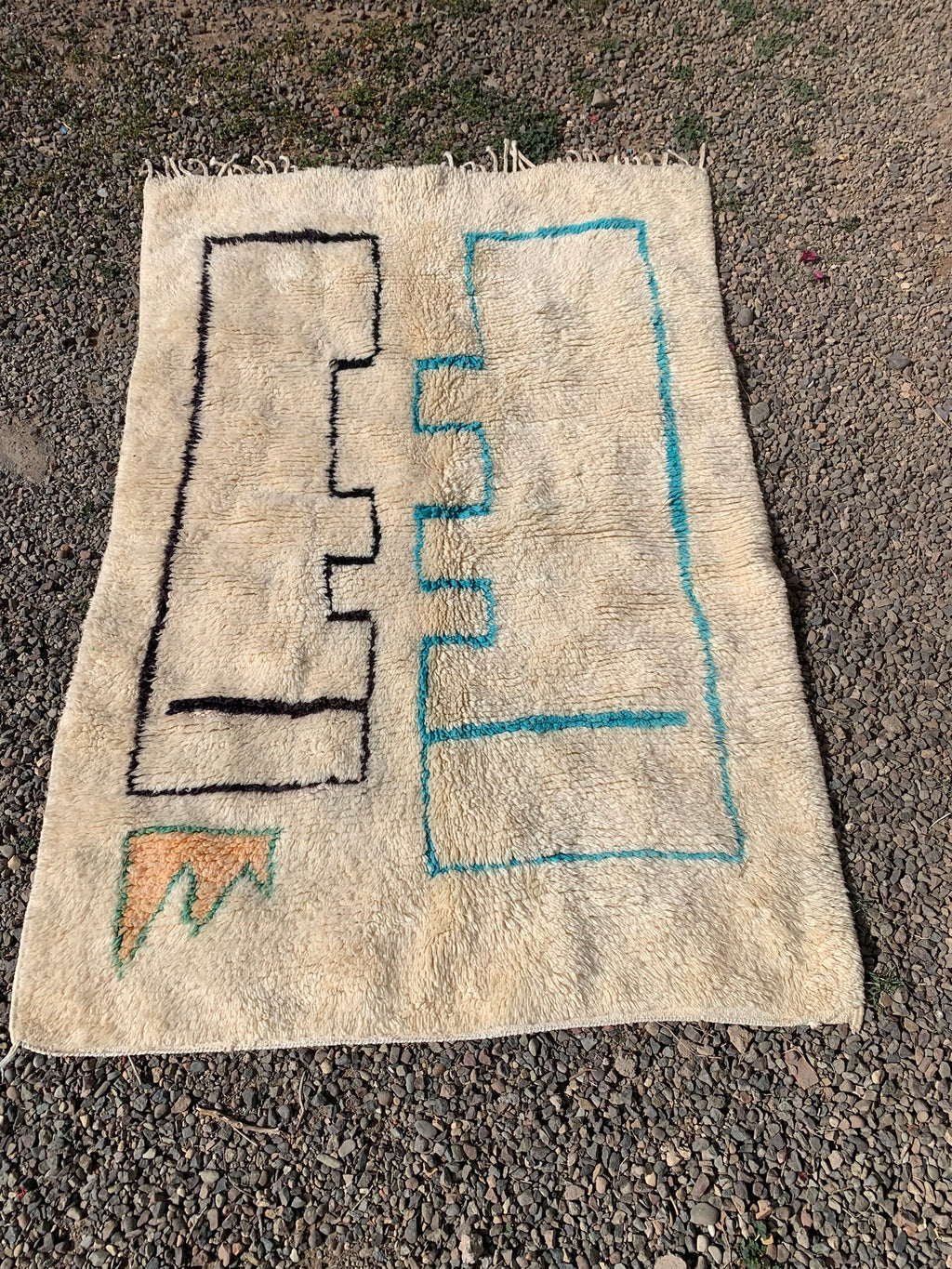 Tapis AZILAL motifs peinture