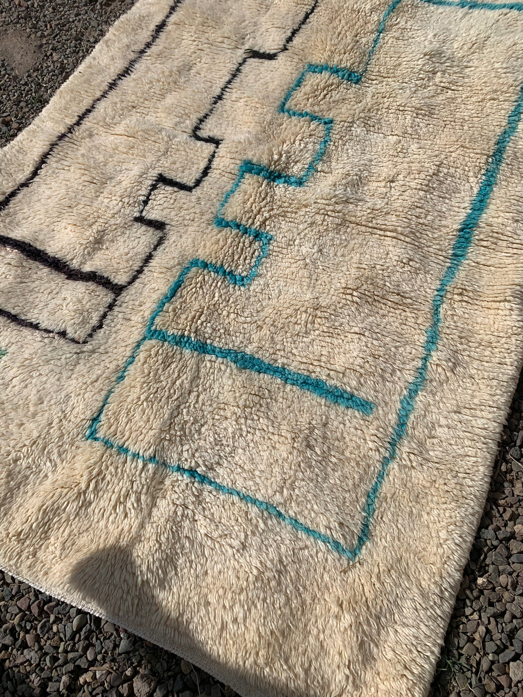 Tapis AZILAL motifs peinture