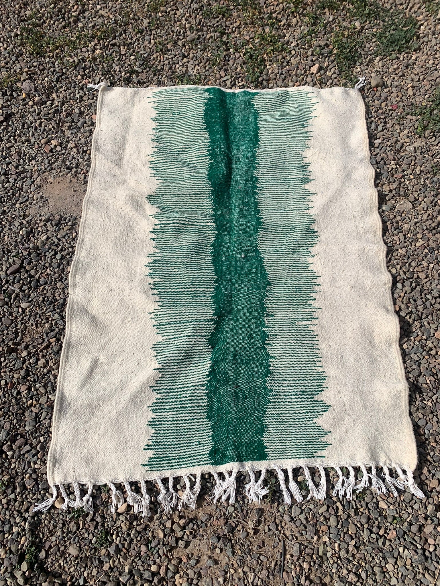 Tapis ZANAFI blanc et vert