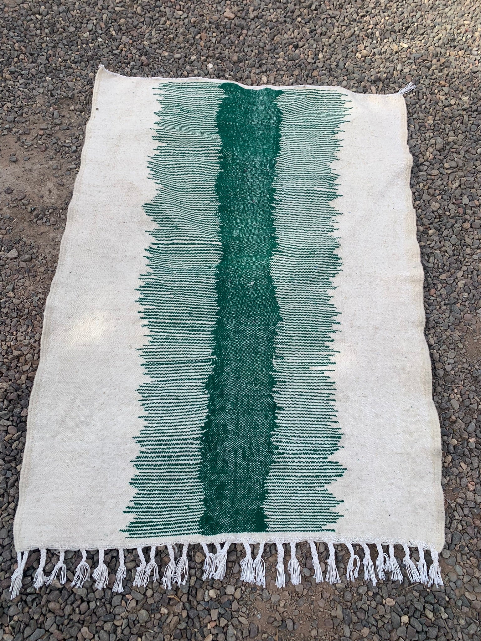 Tapis ZANAFI blanc et vert