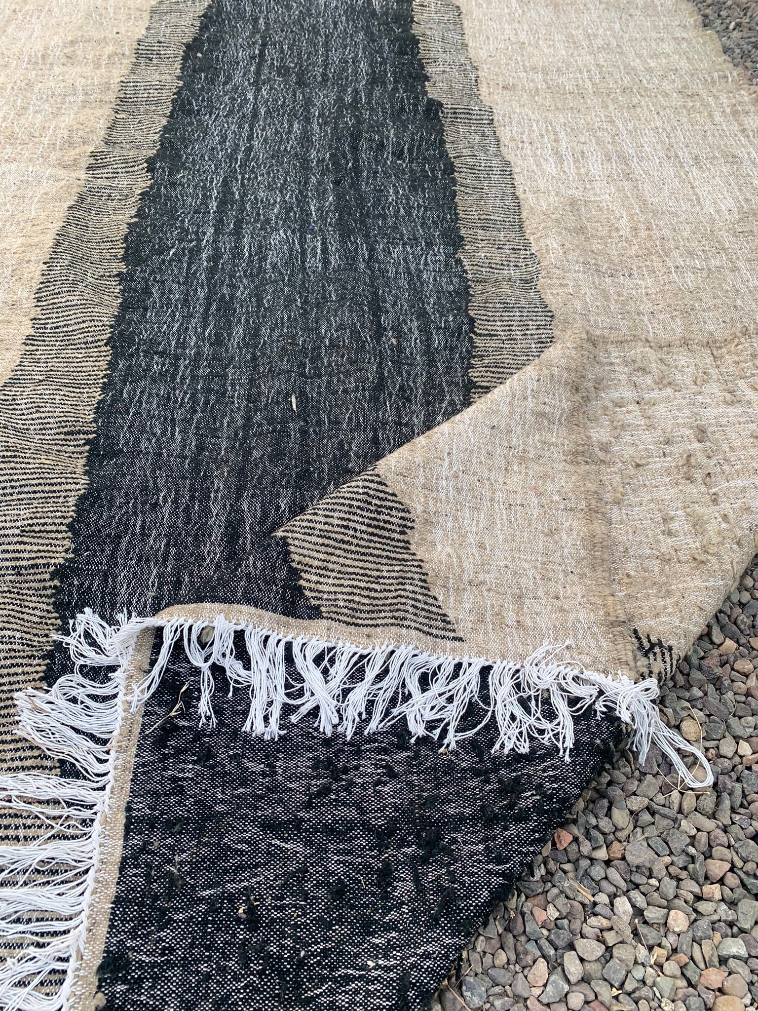 Tapis ZANAFI beige et noir