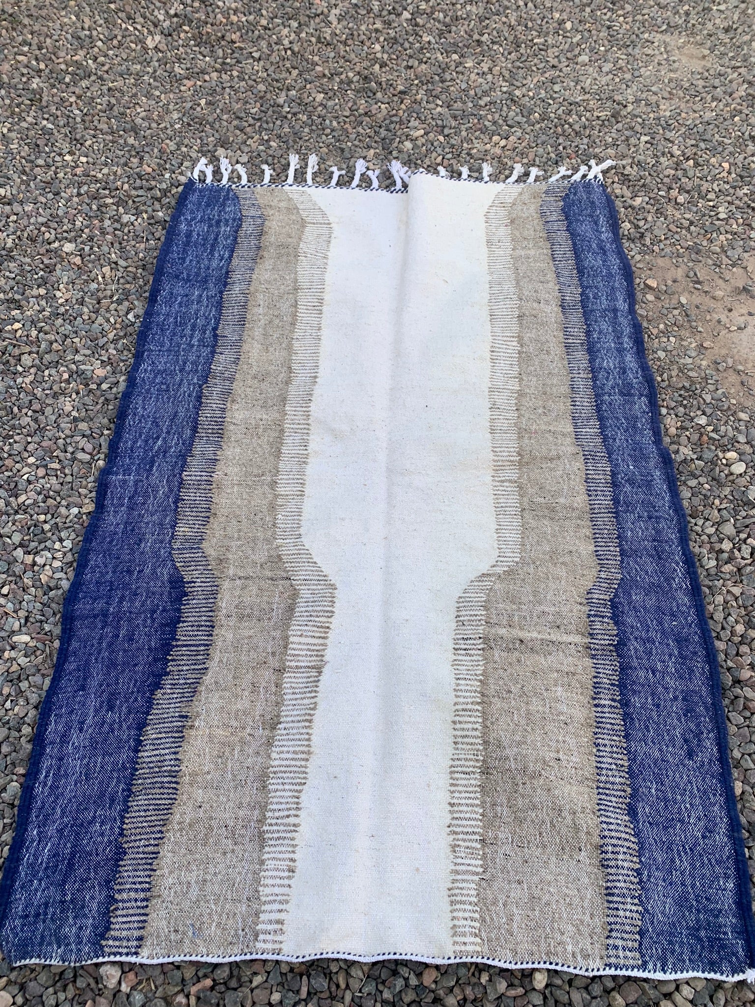 Tapis ZANAFI beige et bleu grand modèle