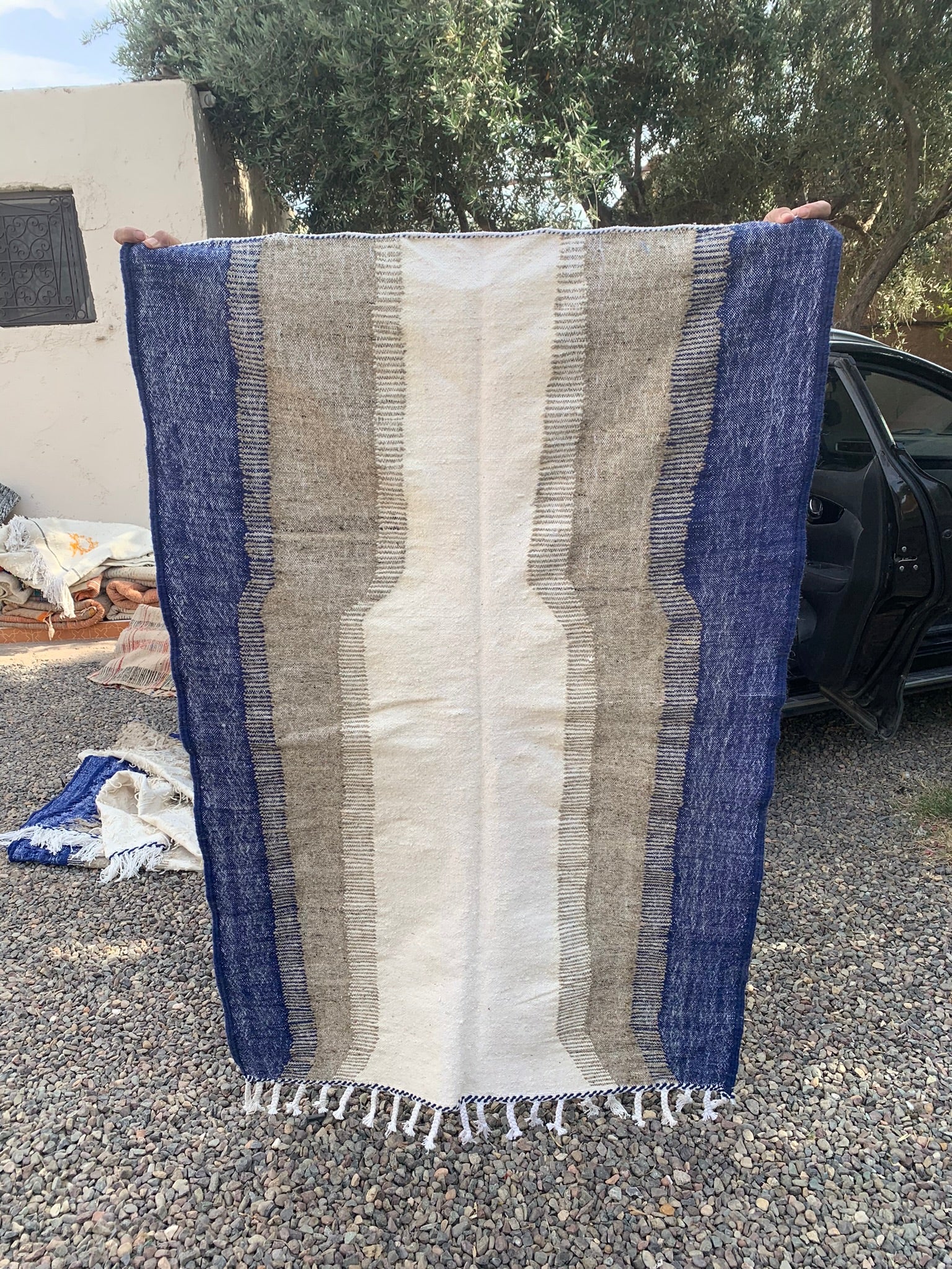 Tapis ZANAFI beige et bleu grand modèle