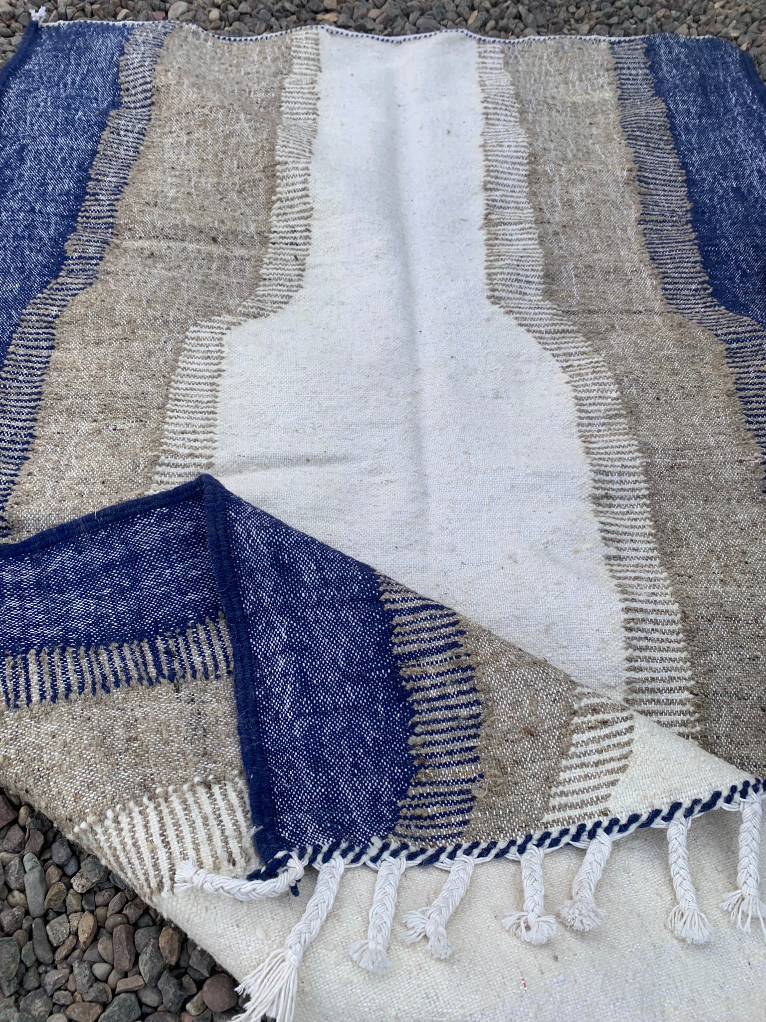 Tapis ZANAFI beige et bleu grand modèle