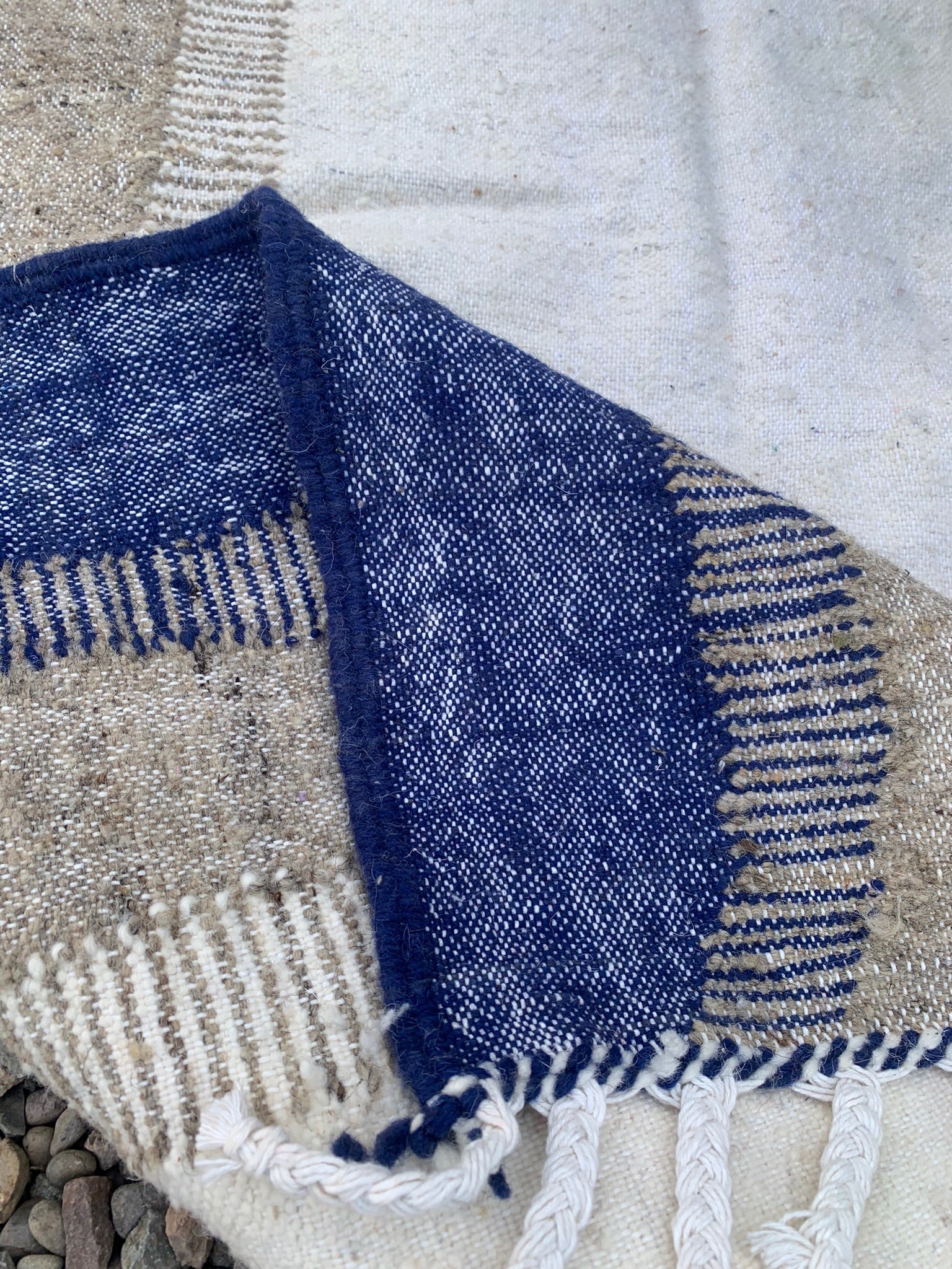 Tapis ZANAFI beige et bleu grand modèle