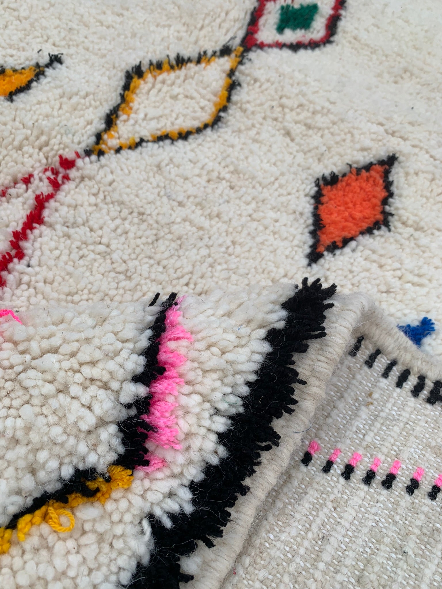 Tapis AZILAL motifs multicolores