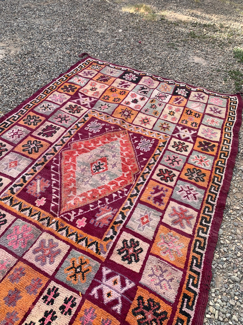 Tapis berbère BOUJAAD ancien bordeaux