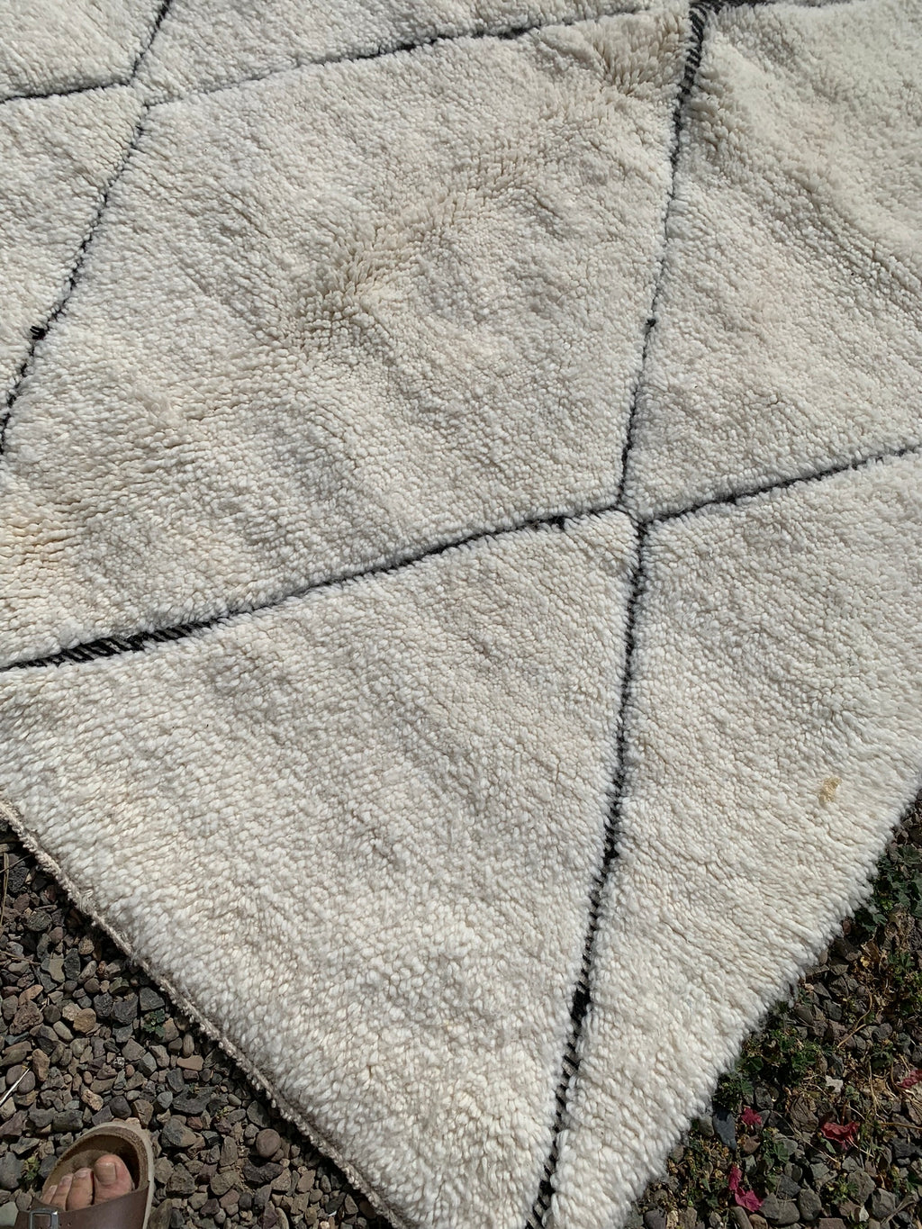 Tapis BENI OUARAIN losanges noirs