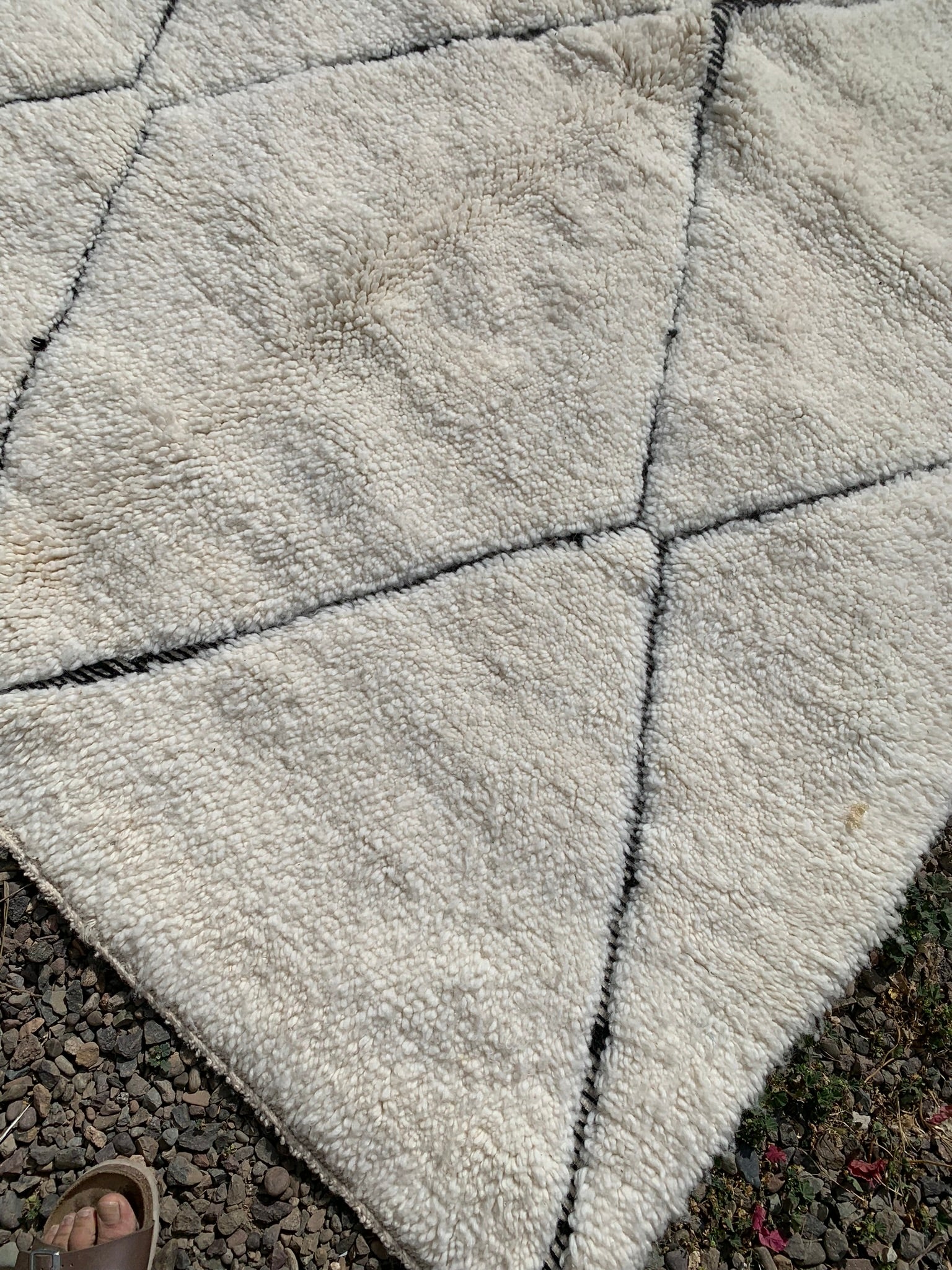 Tapis BENI OUARAIN losanges noirs